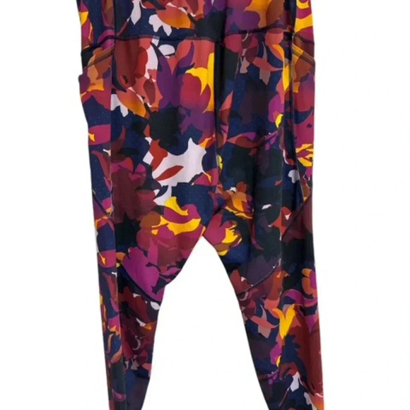 Old Navy Multicolor Workout Maternity Leggings Size XXL - Picture 2 of 12